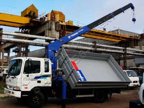 Cамосвалы на шасси Hyundai-120 с КМУ